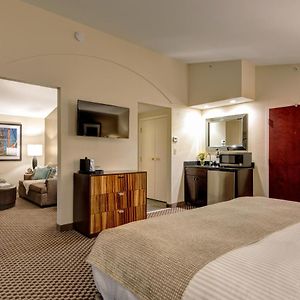 Superior King Suite